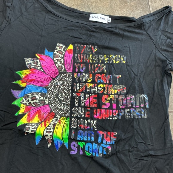 💰Make an offer, bundle and save💰 Black Graphic T-Shirt with Colorful Design - Picture 3 of 3